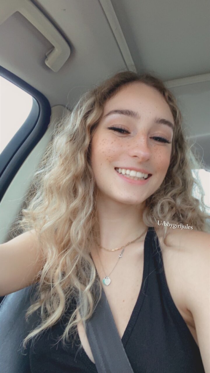 Bbygirljulesfree (@bbygirljulesfree), OnlyFans creator