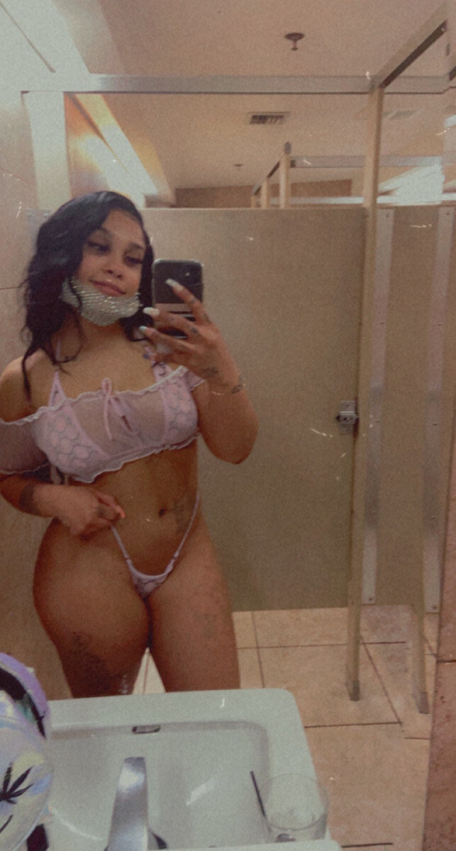 Bbyhennessy (@bbyhennessy), OnlyFans creator