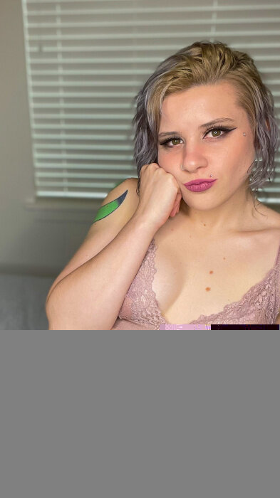 Bbykat666 (@bbykat666), OnlyFans creator