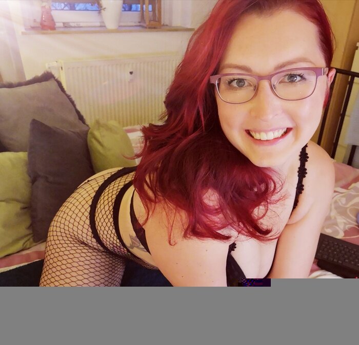 Beabuttercup (@bea_buttercup), OnlyFans creator