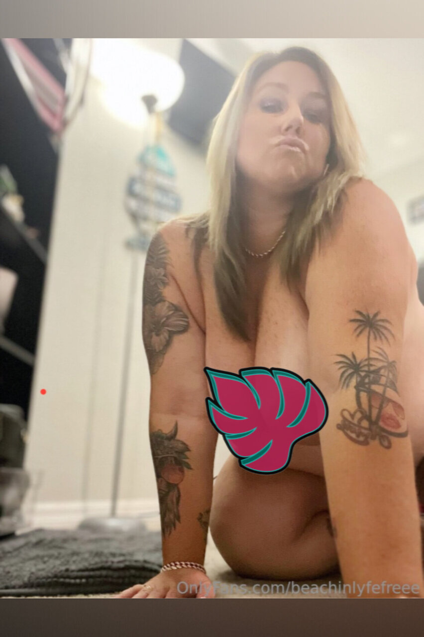 Beachinsexilyfe (@beachinsexilyfe), OnlyFans creator