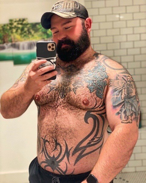 Bearcub56 (@bearcub56), OnlyFans creator