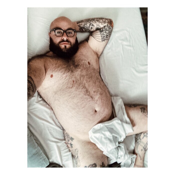 Bearlycare1 (@bearlycare1), OnlyFans creator