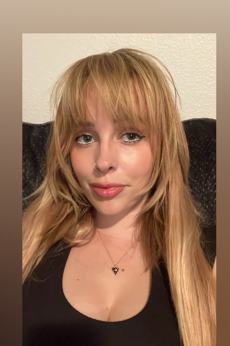Beatrixlovepaid (@beatrixlovepaid), OnlyFans creator