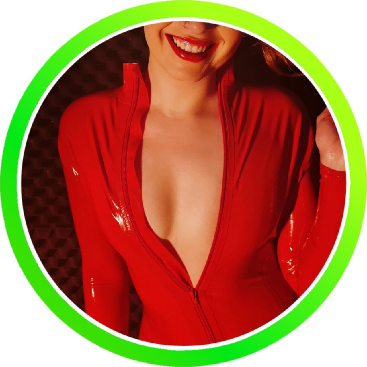 Beatrizdellarosafree (@beatrizdellarosafree), OnlyFans creator