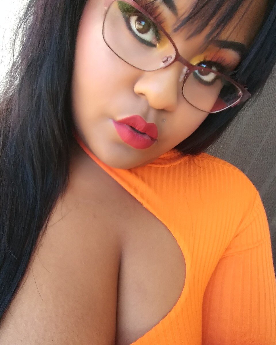 Beautybunnny8004 (@beautybunnny8004), OnlyFans creator