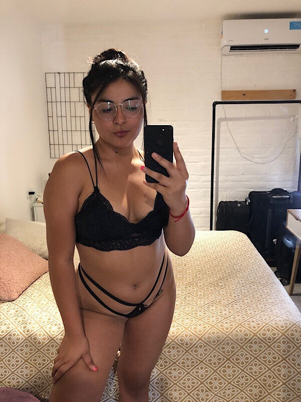 Bebotacande (@bebota_cande), OnlyFans creator