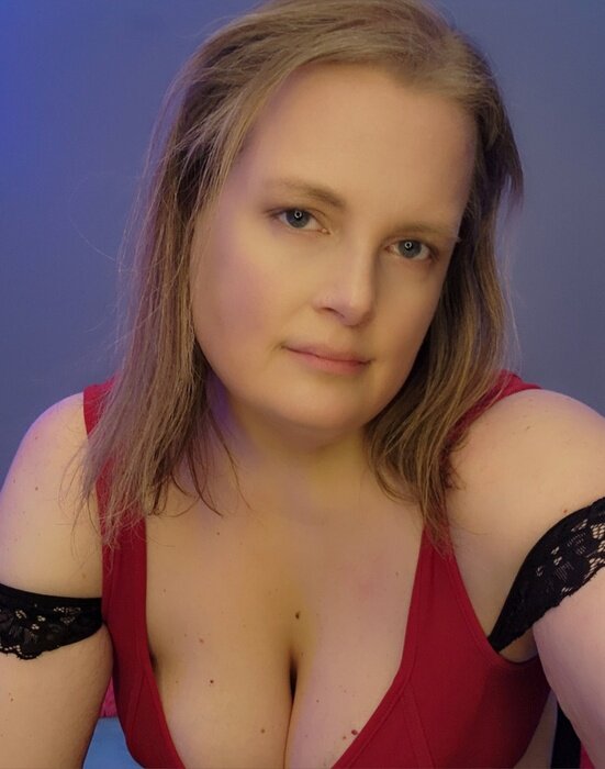 Becca (@beccabear_ddd), OnlyFans creator
