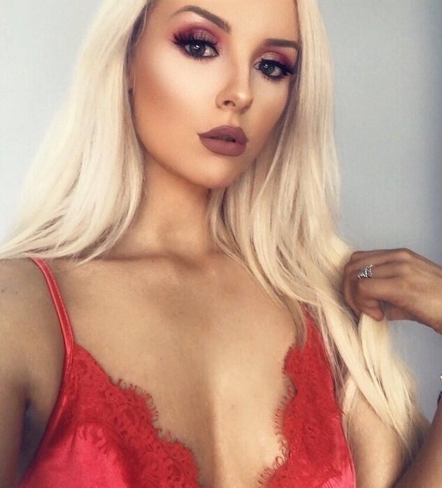 Beccalarsson (@beccalarsson), OnlyFans creator