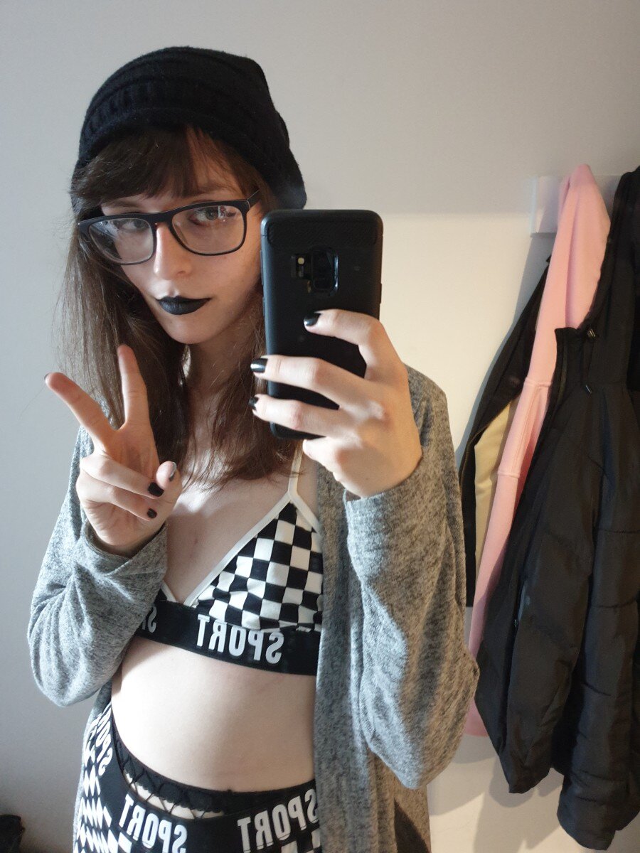 Beccasaur64 (@beccasaur64), OnlyFans creator