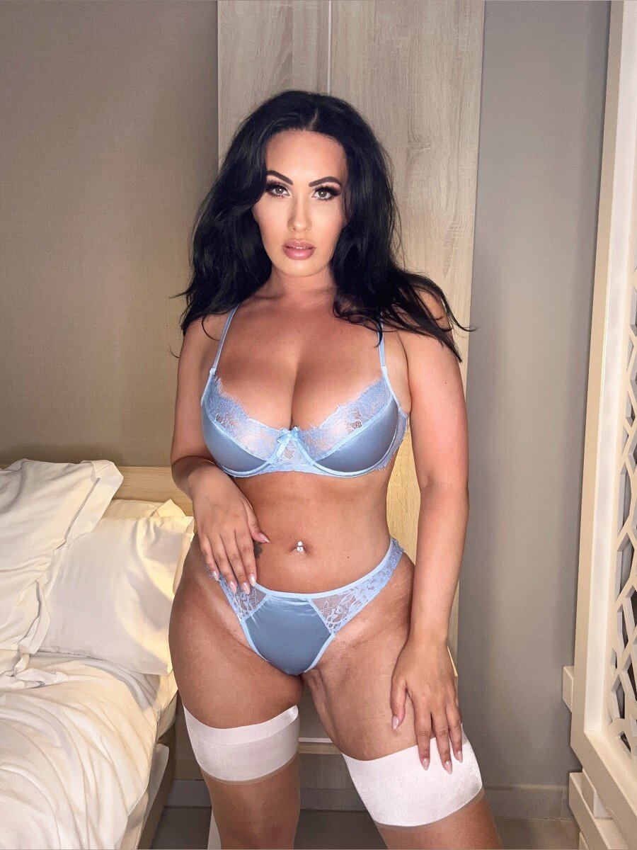 Beckyxdee (@beckyxdee), OnlyFans creator