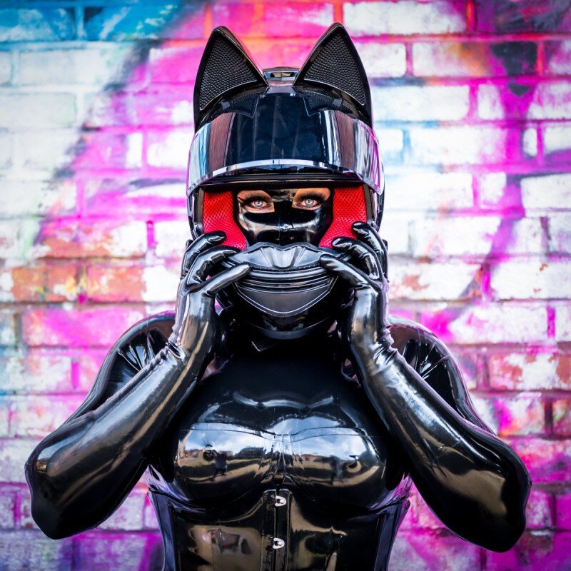 Beetherubberdoll (@bee_the_rubber_doll), OnlyFans creator