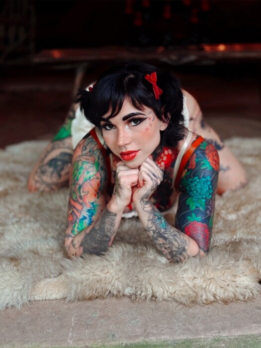 Beezzgarden (@beezzgarden), OnlyFans creator