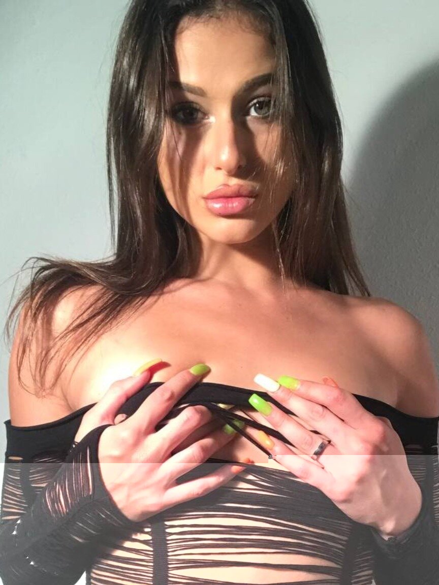 Bellamodel (@bella.model), OnlyFans creator