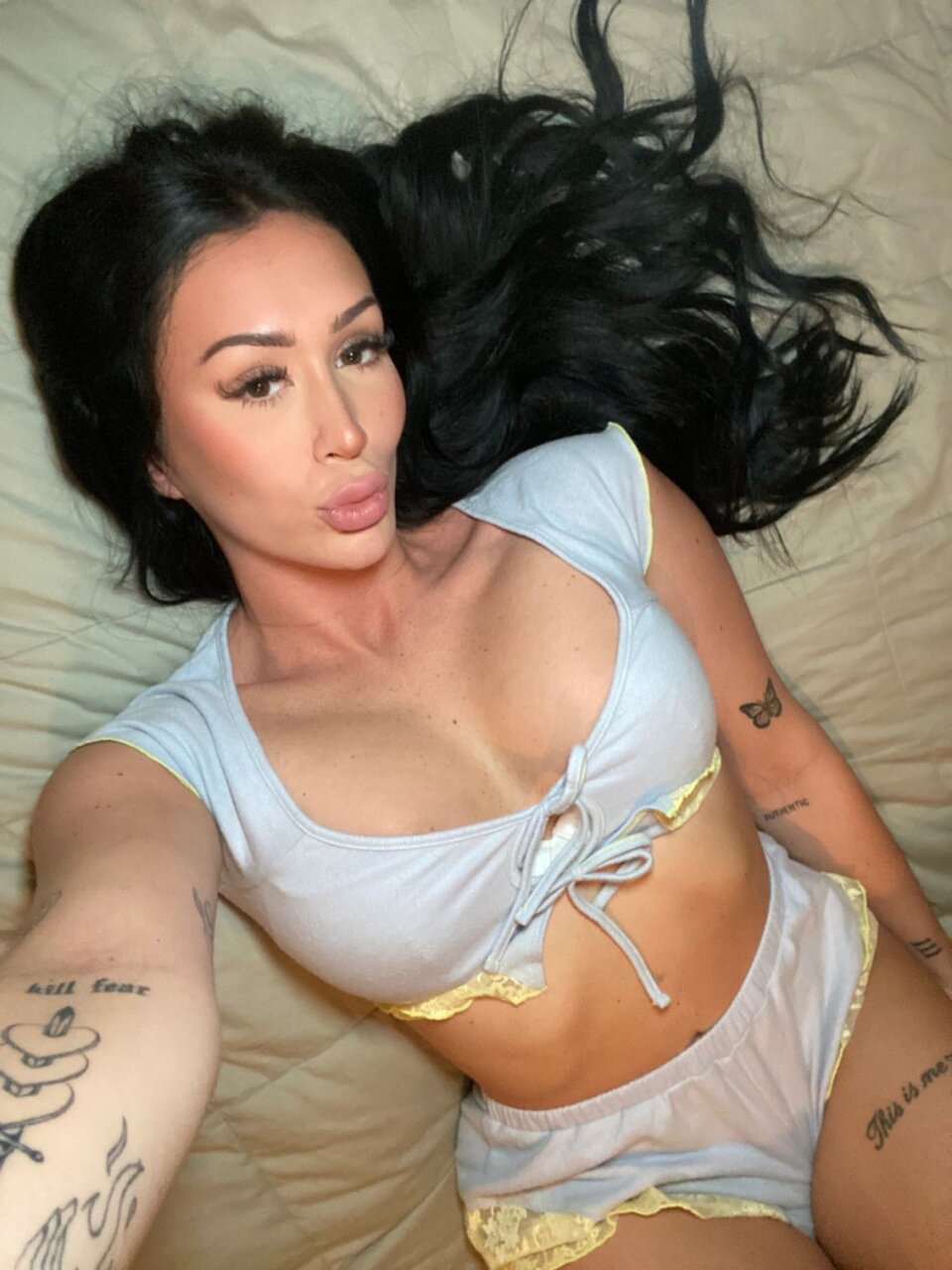 Bellajoie (@bellajoie), OnlyFans creator