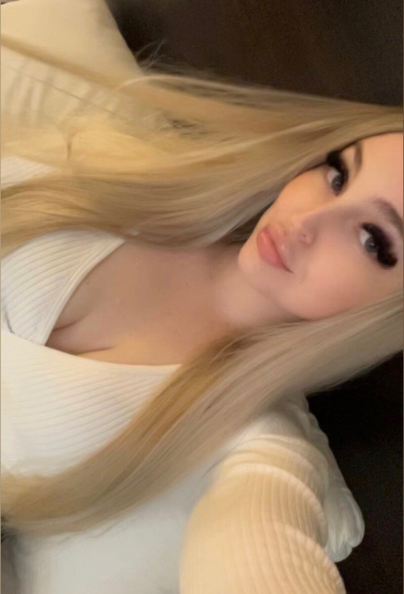 Bellalong777 (@bellalong777), OnlyFans creator