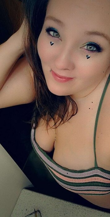 Bellebabe69 (@bellebabe69), OnlyFans creator