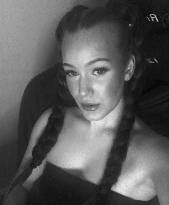 Belle (@bellevipx), OnlyFans creator