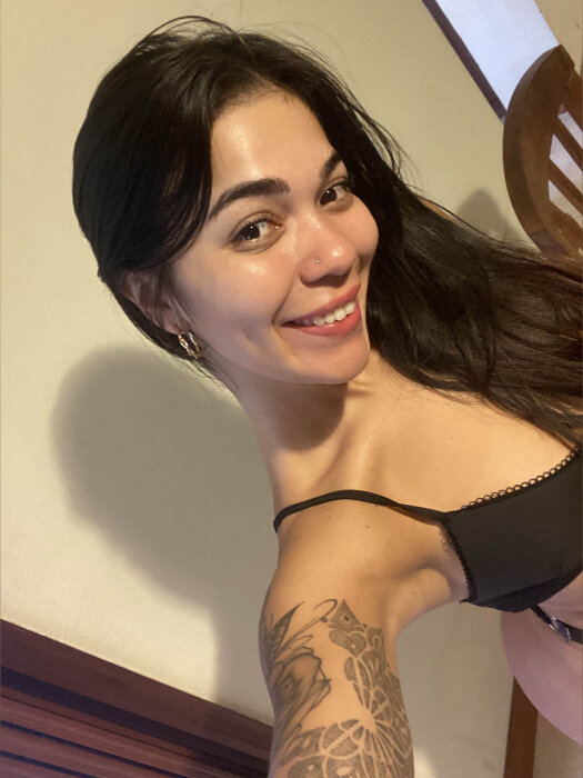 Belen (@beluchiguchi), OnlyFans creator