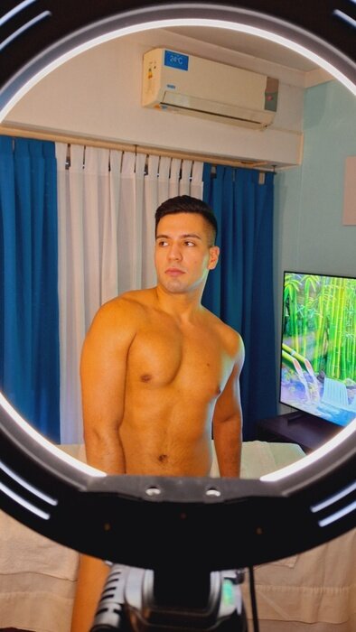 Benjaalexanderxxx (@benjaalexanderxxx), OnlyFans creator
