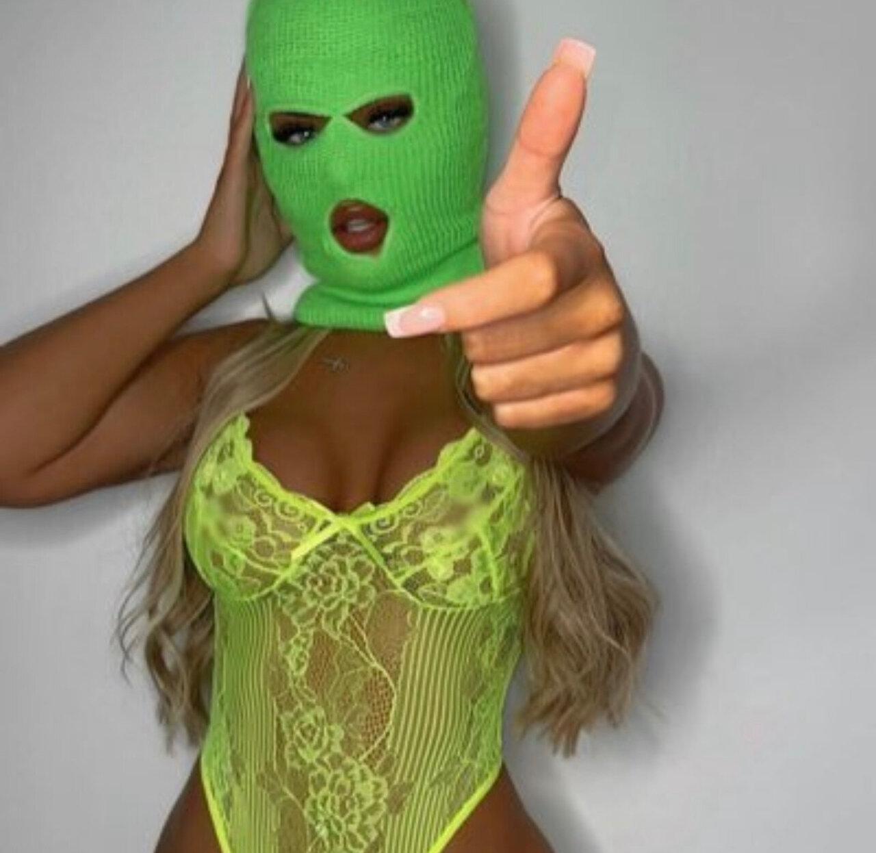 Bethbarbieb (@bethbarbieb), OnlyFans creator