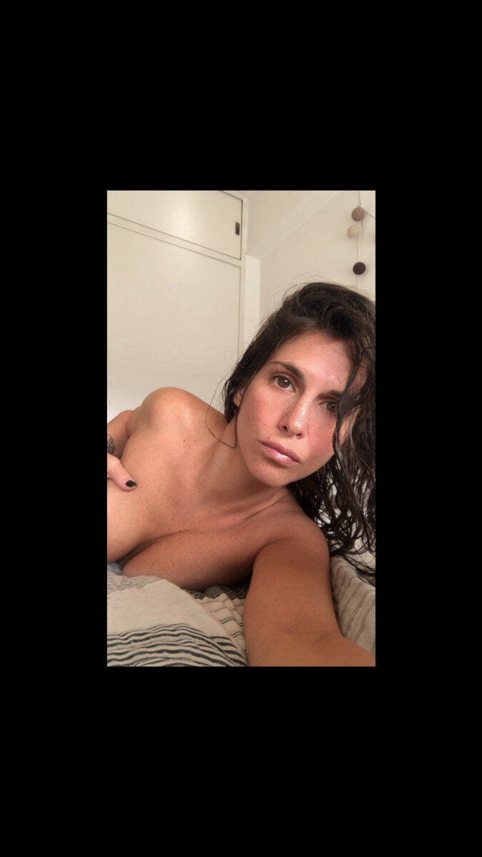 Bethyourgirl33 (@bethyourgirl33), OnlyFans creator