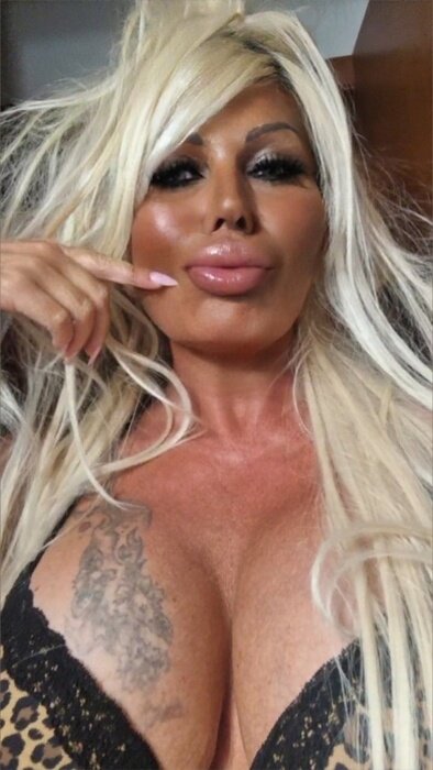 Bettyboomboom (@betty.boomboom), OnlyFans creator