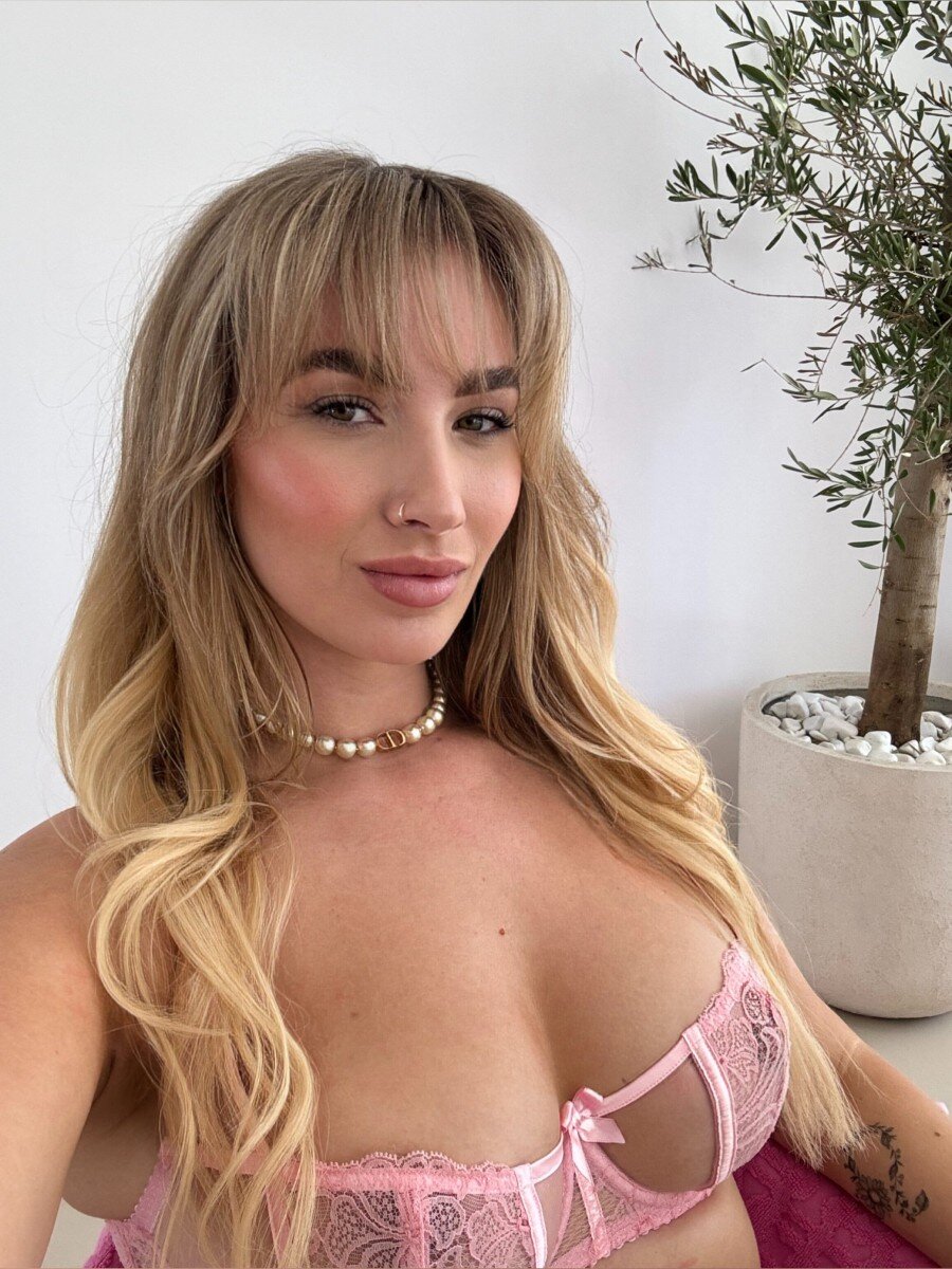 Bfgfsextapes (@bfgfsextapes), OnlyFans creator