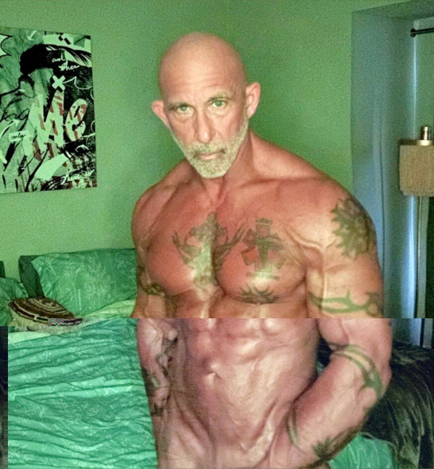 Bizaddy (@bi-zaddy), OnlyFans creator