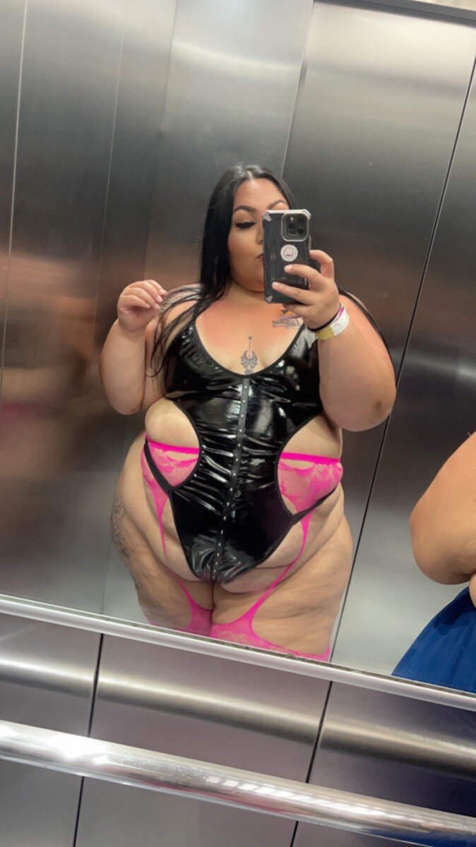 Bigbootydee89 (@bigbootydee89), OnlyFans creator