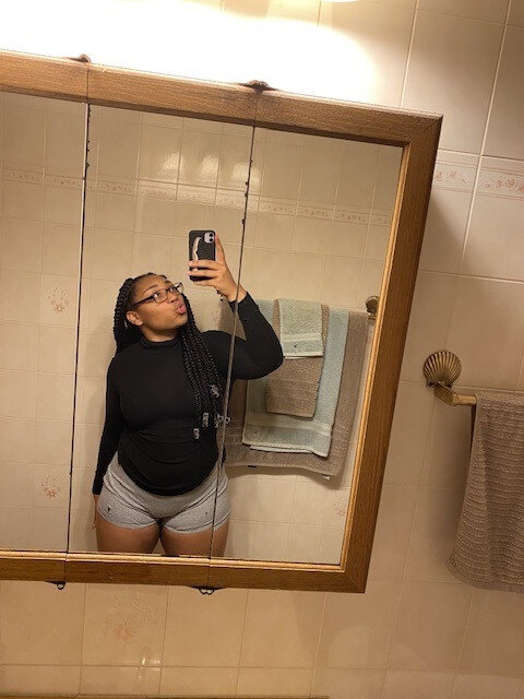 Bigbootymia30000 (@bigbootymia30000), OnlyFans creator