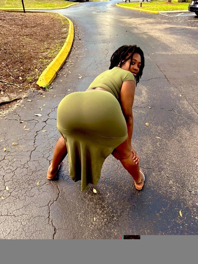 Bigbootyshayyy (@bigbootyshayyy), OnlyFans creator
