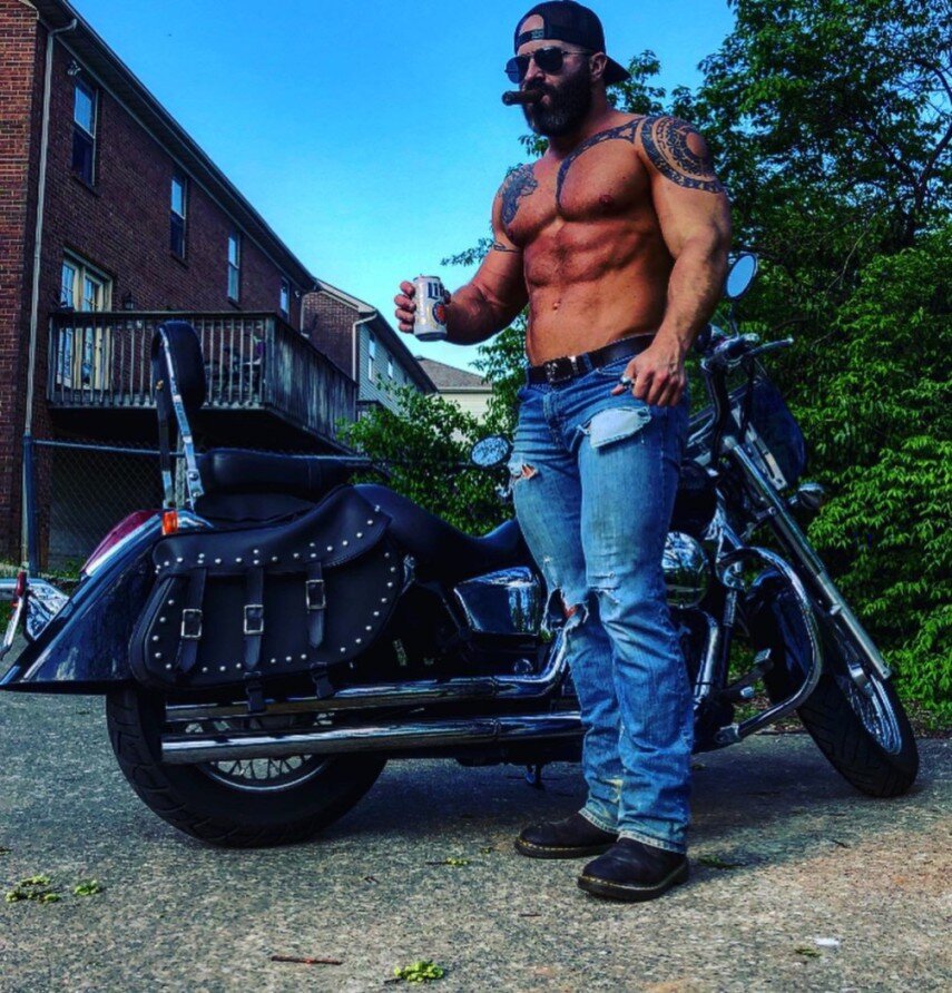 Bigcountry3743 (@bigcountry3743), OnlyFans creator