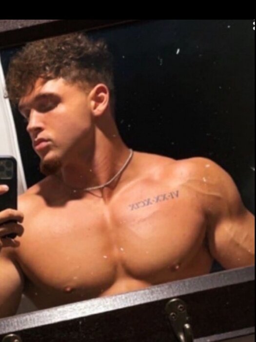 Bigdaddyg800 (@bigdaddyg800), OnlyFans creator