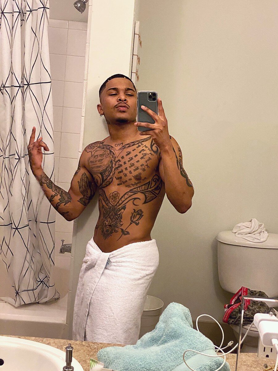 Bigdaddyylu (@bigdaddyylu), OnlyFans creator