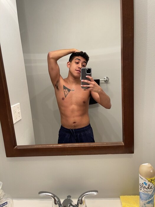 Biguybusts (@biguybusts), OnlyFans creator