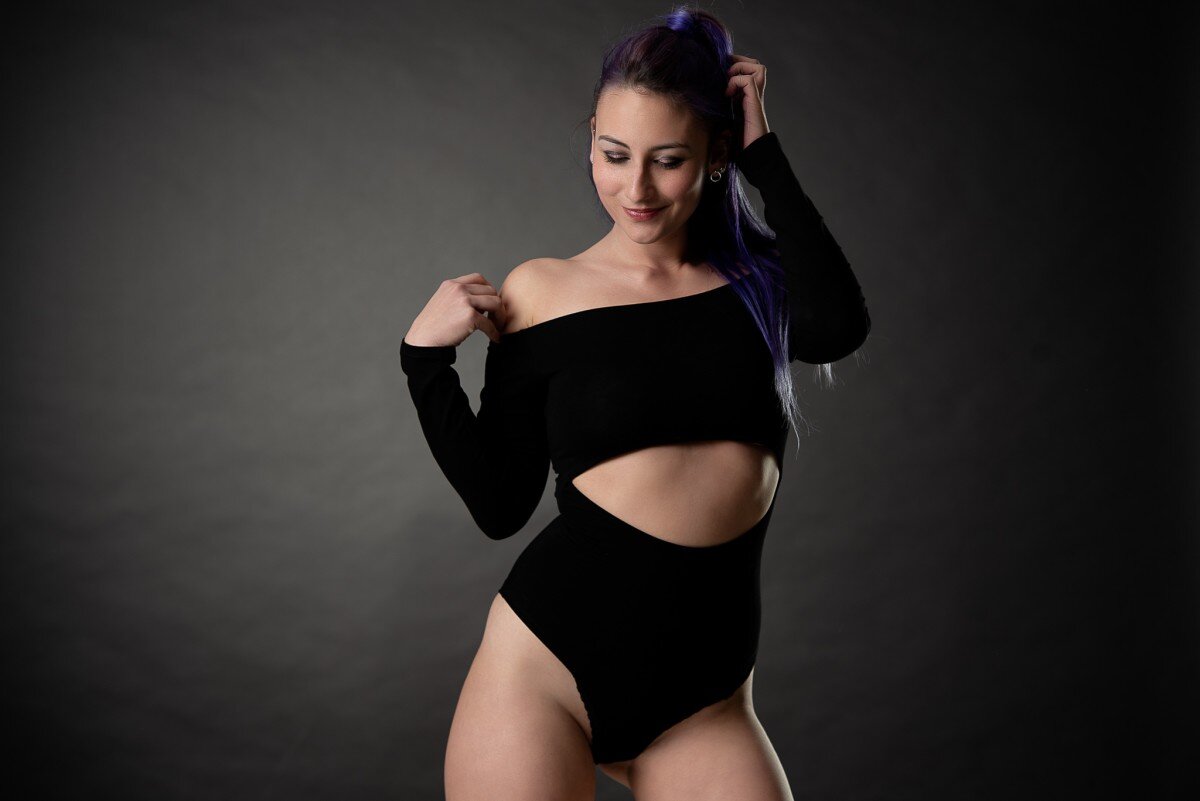 Bikergirl99 (@bikergirl99), OnlyFans creator