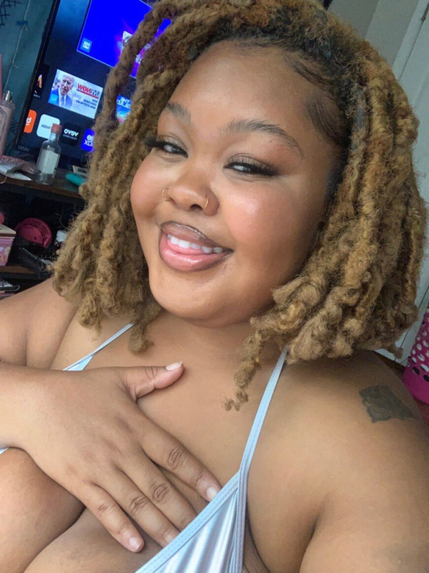 Bimbosim22 (@bimbosim22), OnlyFans creator