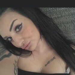Birrerjennifer (@birrerjennifer), OnlyFans creator