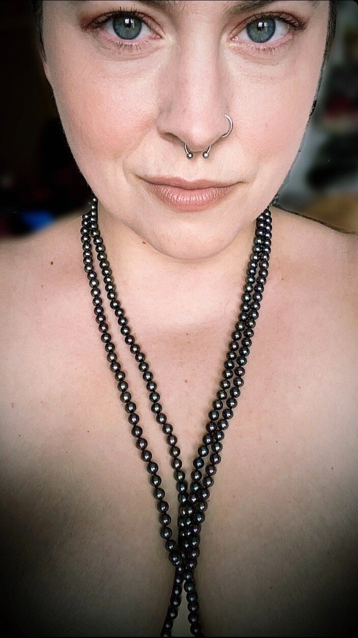 Blackpearls (@black_pearls), OnlyFans creator