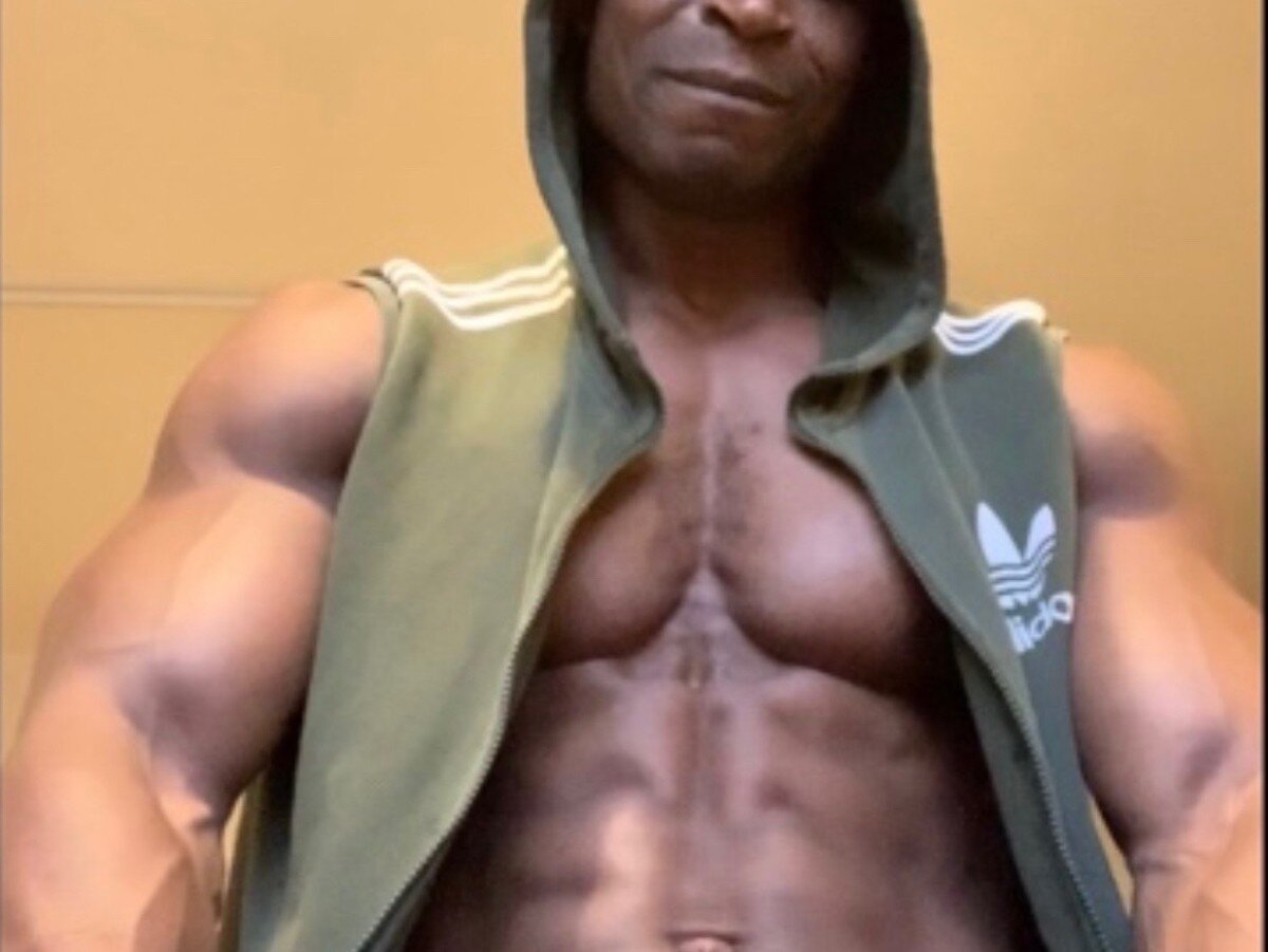 Blackbulllondon (@blackbulllondon), OnlyFans creator