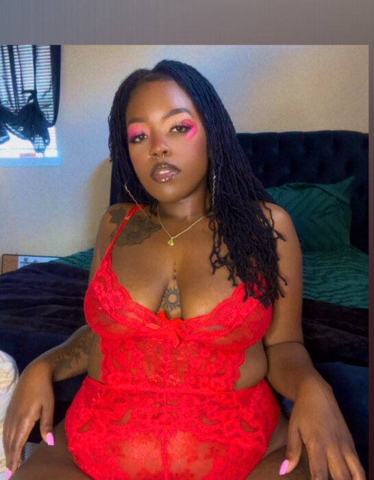 Bleuslurpeee (@bleu_slurpeee), OnlyFans creator