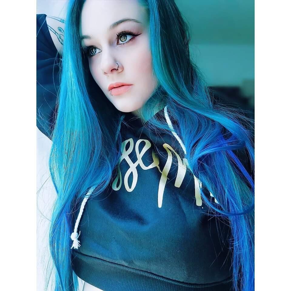 Blluue (@blluue), OnlyFans creator