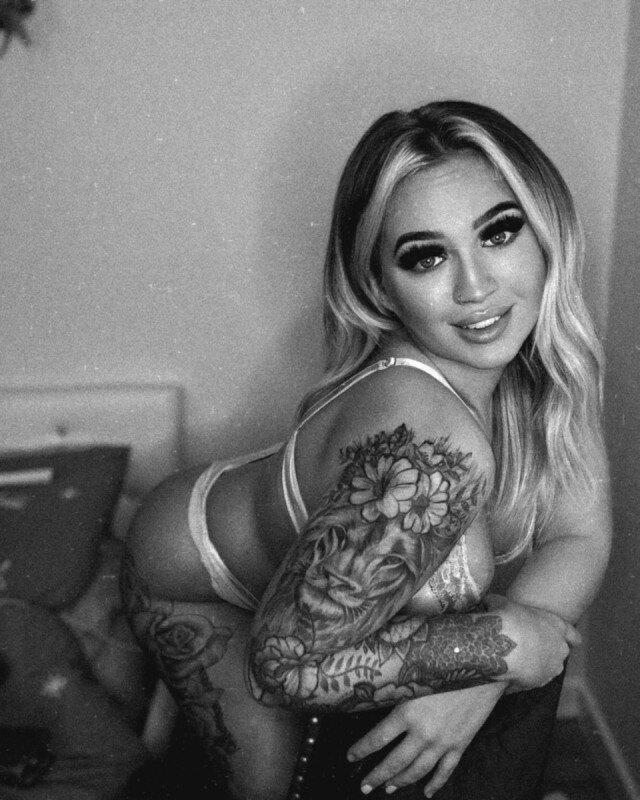 Blondeell (@blonde_ell), OnlyFans creator