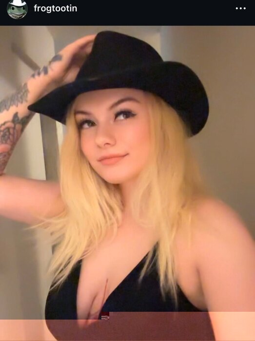 Blondeartbaddie (@blondeartbaddie), OnlyFans creator