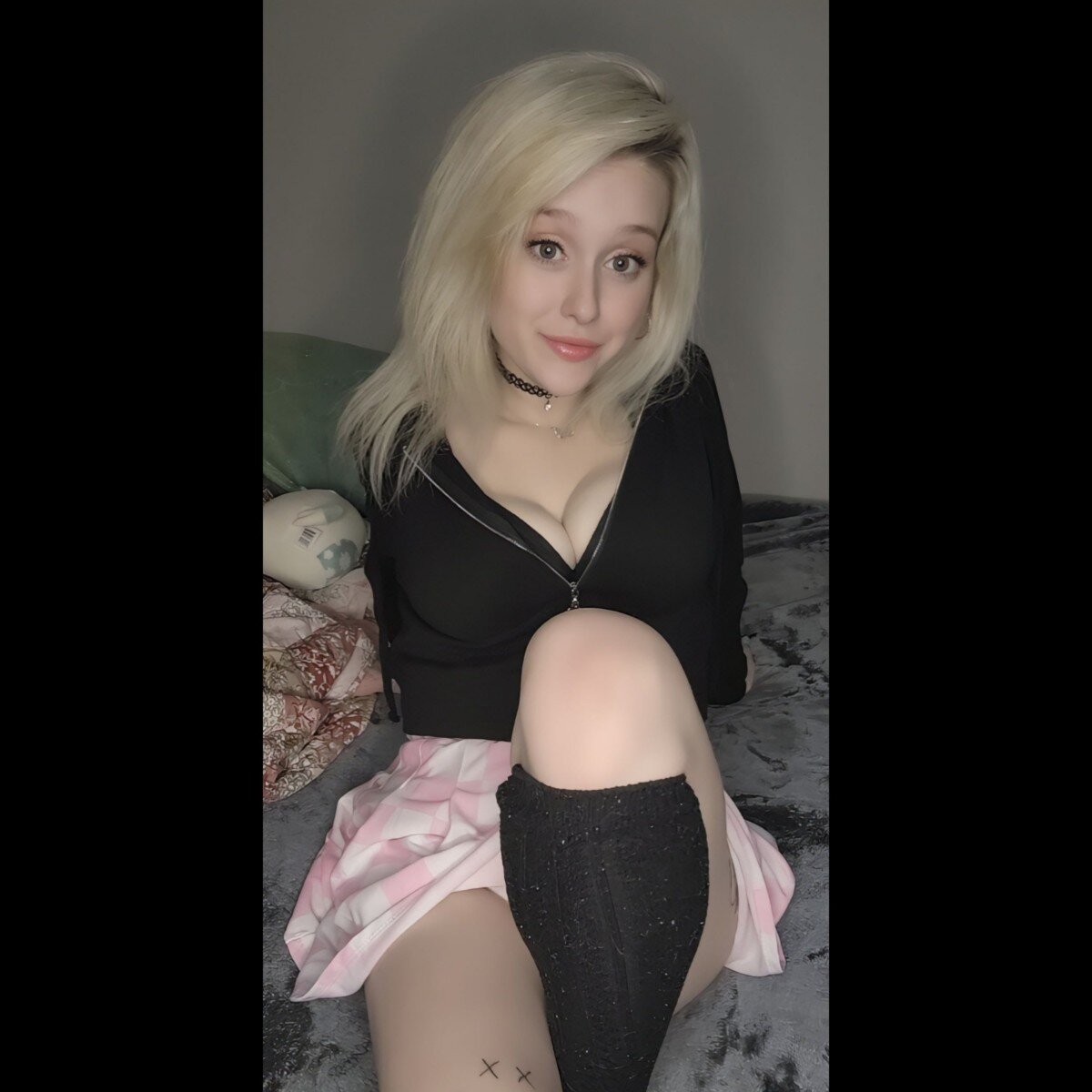 Blondieee10 (@blondieee1.0), OnlyFans creator