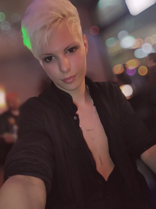 Blonditwink (@blonditwink), OnlyFans creator