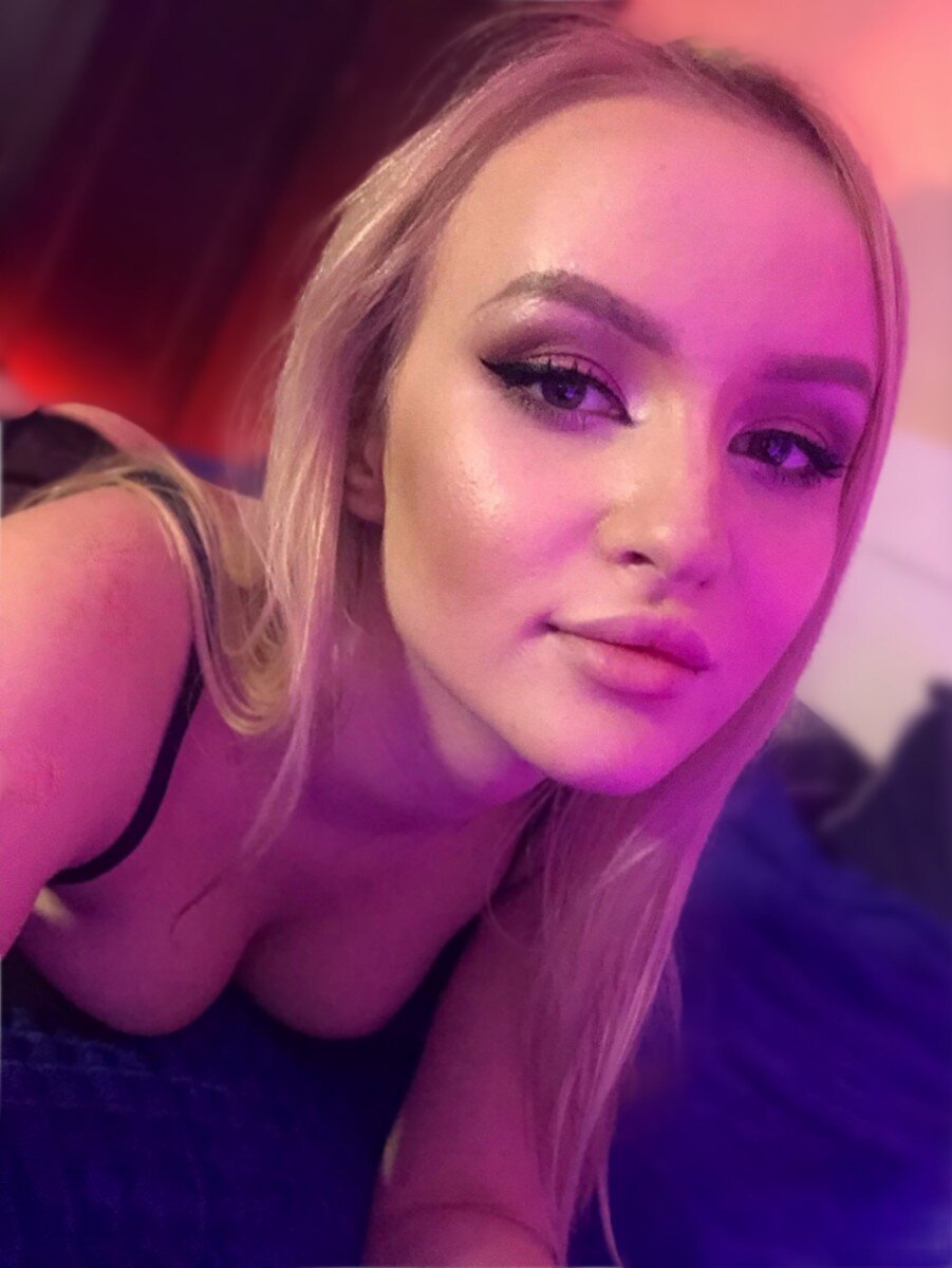 Bloodyelfvip (@bloodyelf_vip), OnlyFans creator