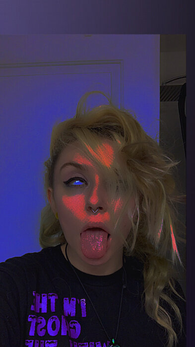 Blueeyedgemini17 (@blue.eyed.gemini17), OnlyFans creator