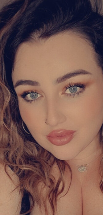 Blueyedbbw (@blueyedbbw), OnlyFans creator